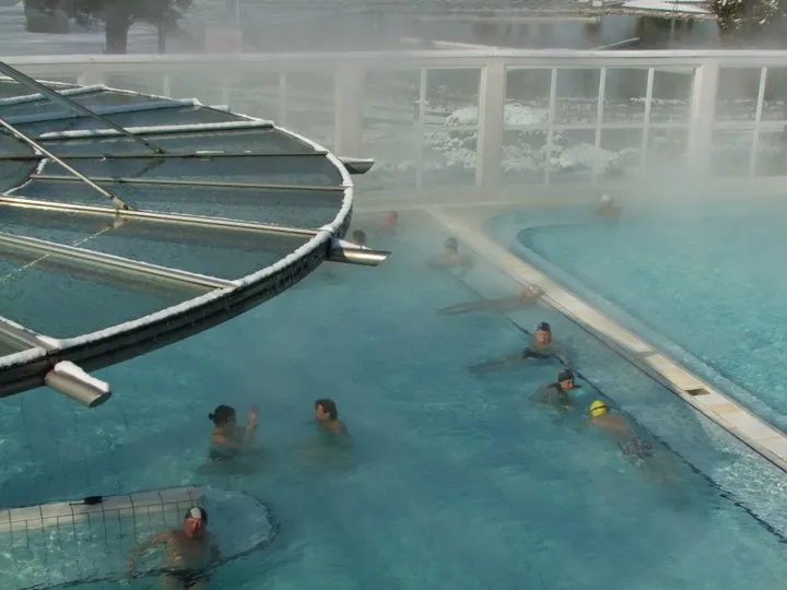 A Dagály gyógyfürdőben a sportos és wellness kikapcsolódás egyszerre van jelen