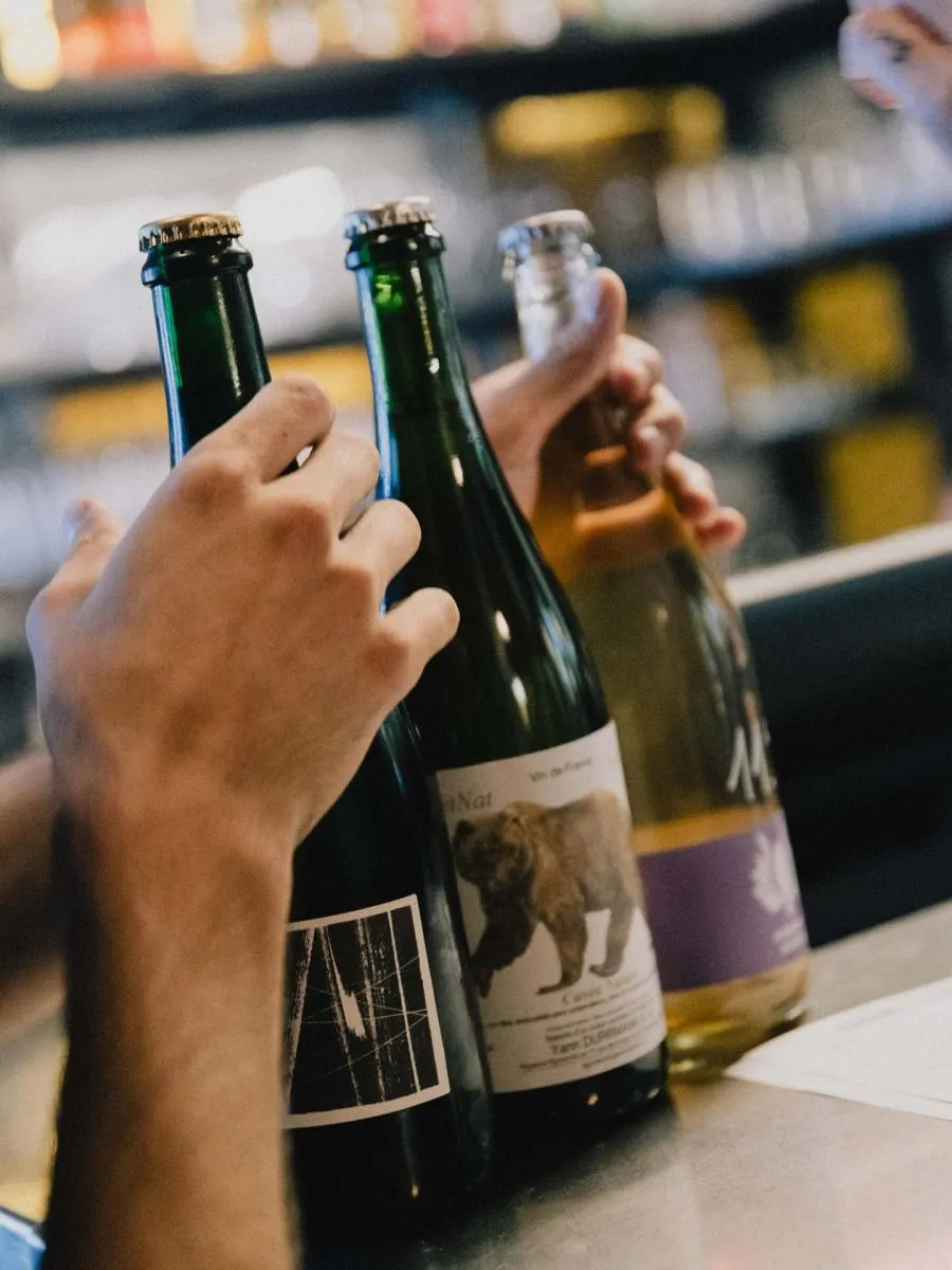 Gasztrohely natúr bor válogatással a Pozsonyi úton / Fotó: Flat Bread Circo Facebook-oldala