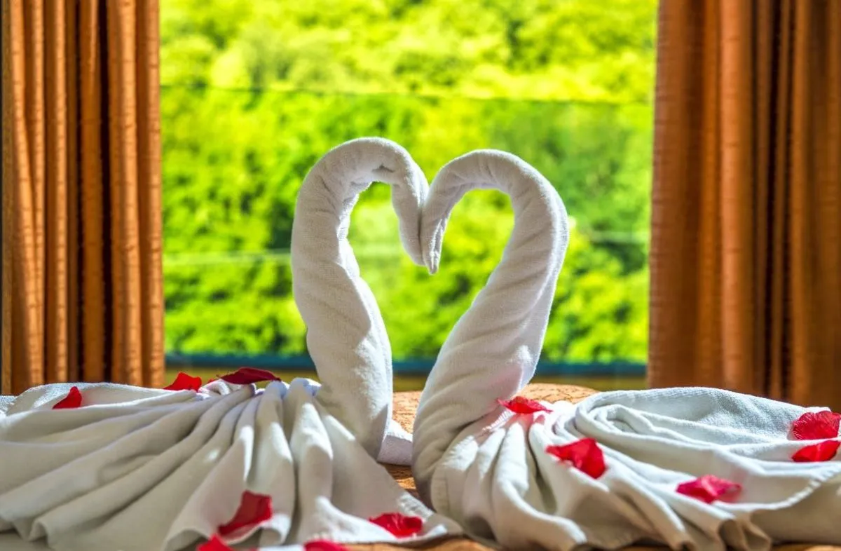 A patakparton megbújó visegrádi Patak Park Hotelben a természet karjaiban töltődhetsz fel kedveseddel