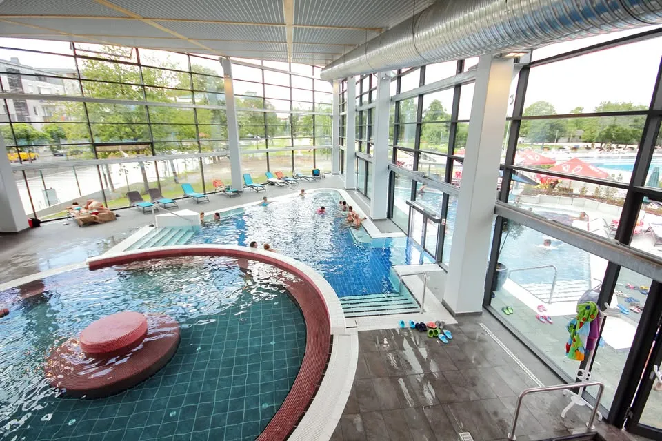 Kedvelt a fővárosiak körében az akadálymentesített Paskál Gyógyfürdő és Uszoda/ Fotó: Paskál Gyógy- és Strandfürdő Facebook oldala