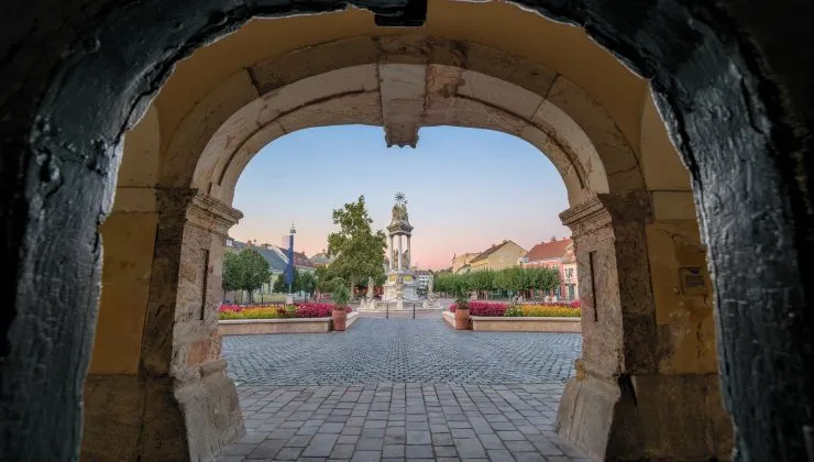 Tavaszi városlátogatás - magyar bakancslistás városok és kirándulóhelyek, amit érdemes felkeresni