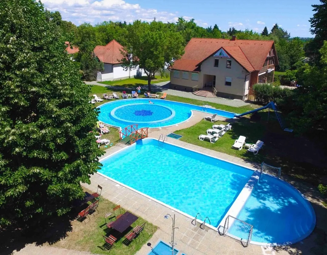 Balatonszemesi Wellness Hotel Szindbád igazi családi bázis