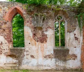 Utazás a középkorba a Balaton északi partján: 15 templomrom, amit látnod kell