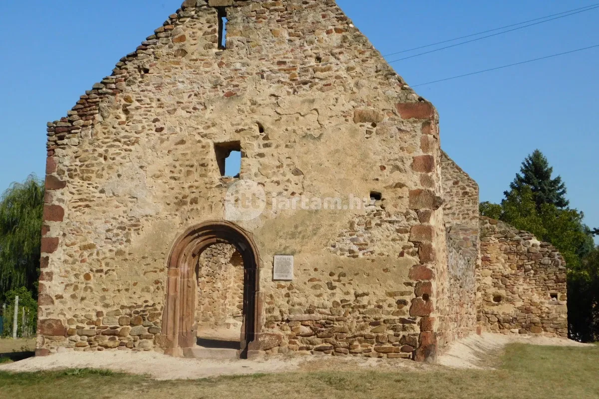A Fülöpi templomrom a török idők alatt elnéptelenedett települések egyik temploma