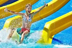 10 izgalmas hely, ahol kacagva csúszhatsz a nyárba