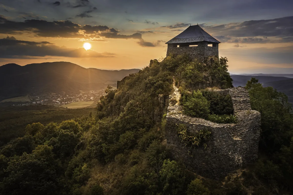 A salgótarjáni Salgó vára a természet és a történelem találkozását testesíti meg