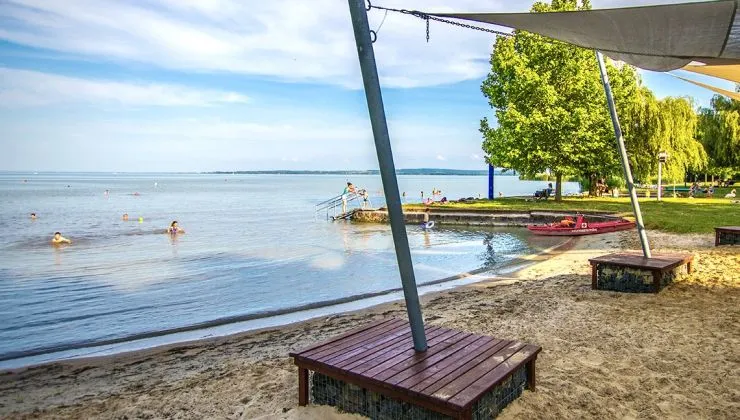 Négy strand, négy balatoni élmény – Keszthely új korszakot nyit a strandkultúrában