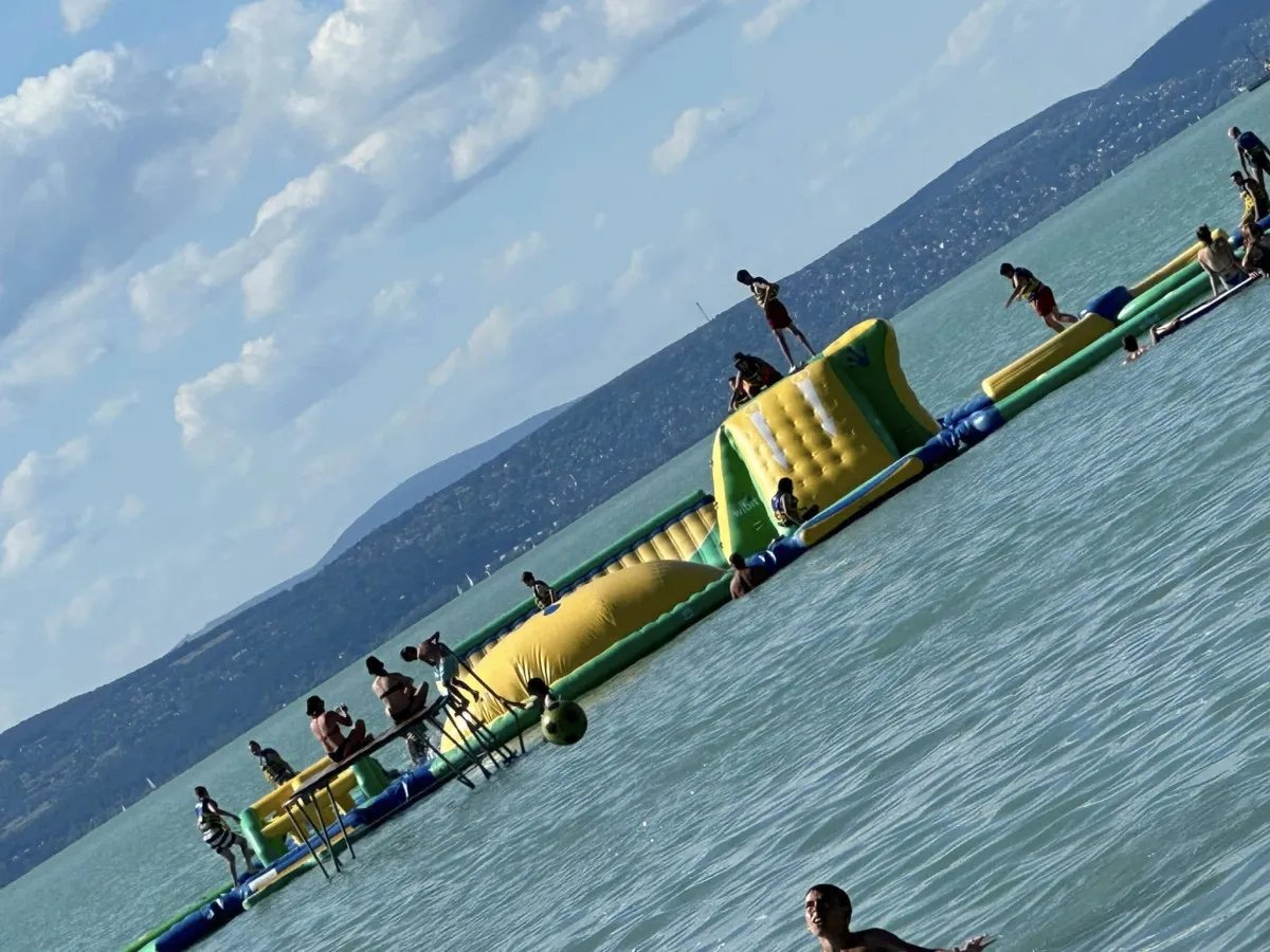 A siófoki Bebo Aquapark garantálja a nevetést és a nagy csobbanásokat