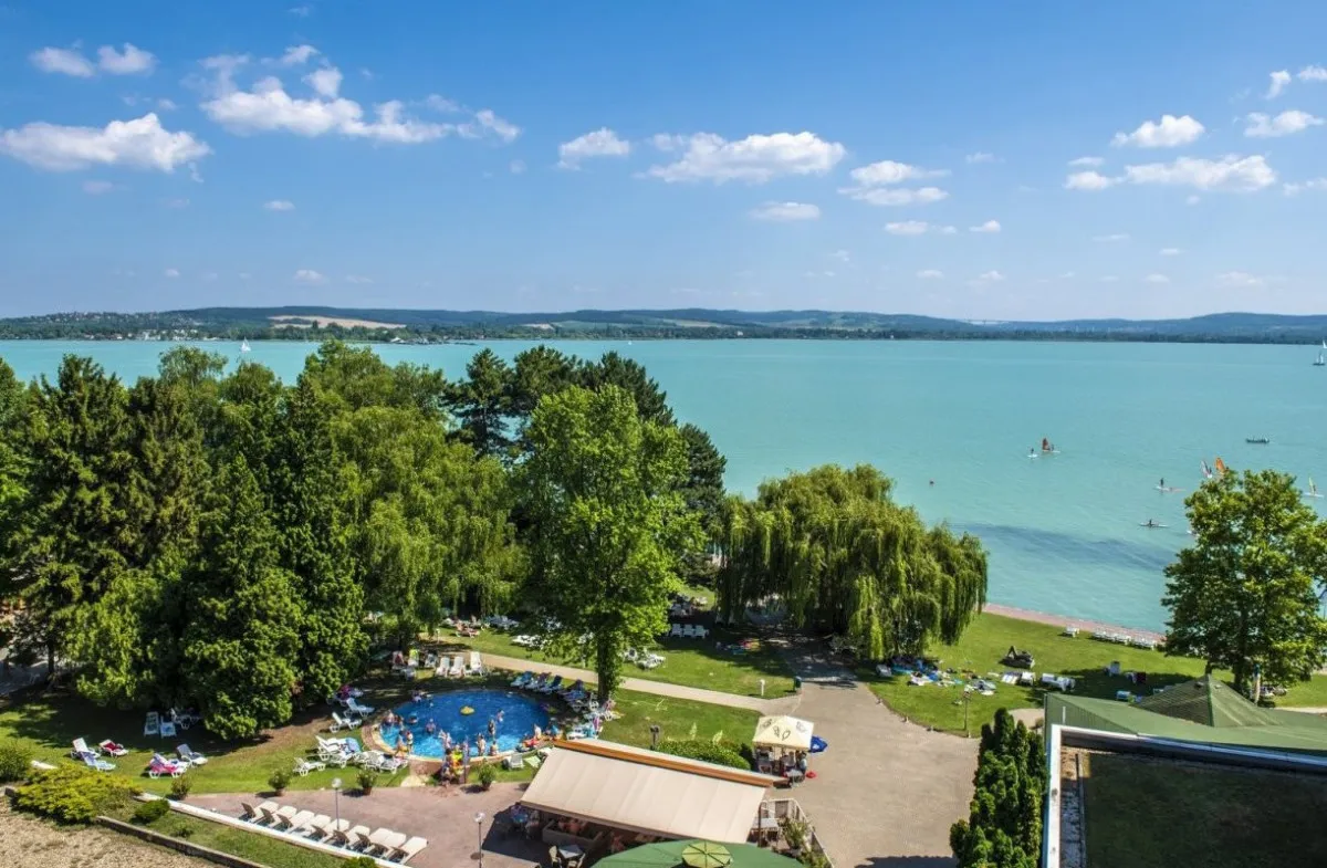 Balatoni szállodák saját stranddal - Club Tihany Hotel**** (Tihany)