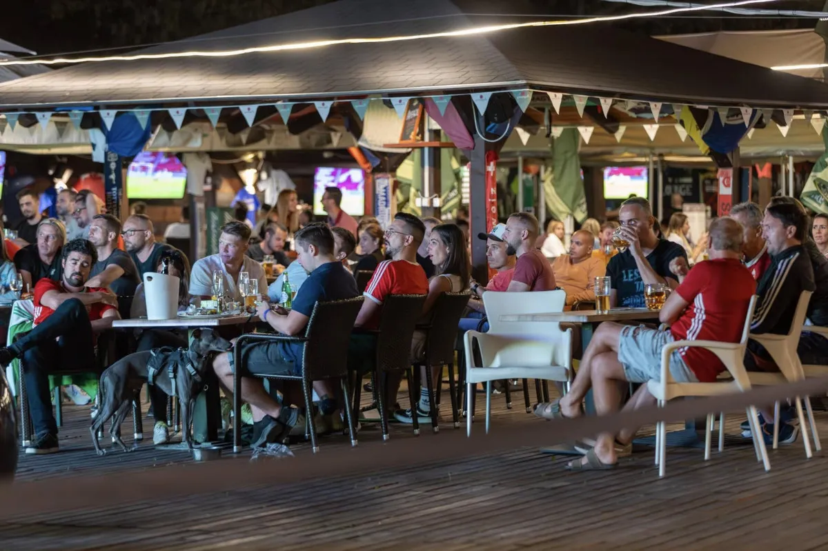 A Margitszigeten található Champs Garden az a hely, ahol a szabadtéri környezet és a sportközvetítések közösségi élménye együtt van jelen/ Fotó: Champs sziget Facebook oldala