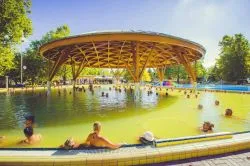 Nyári strandkörkép: 10 hazai fürdő hatalmas kültéri vízfelülettel