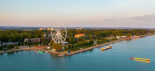 10 díjnyertes strand a Balatonnál, amiben nem csalódsz