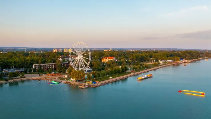 10 díjnyertes strand a Balatonnál, amiben nem csalódsz