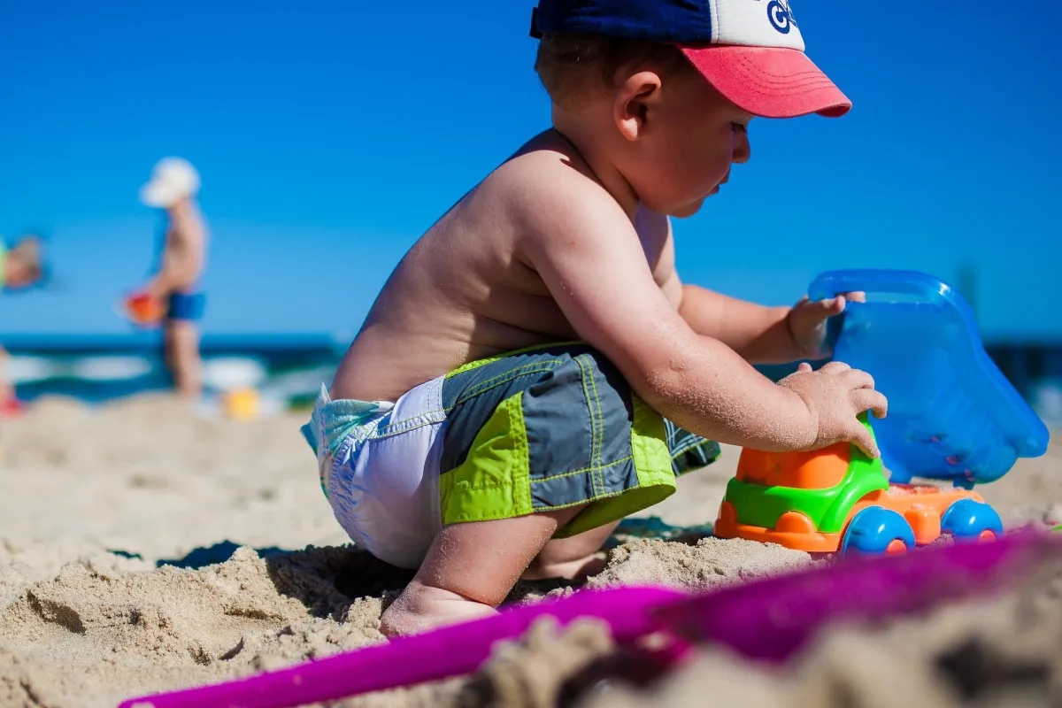 A fonyódi Panoráma Strandon a legkisebbek is remekül szórakoznak