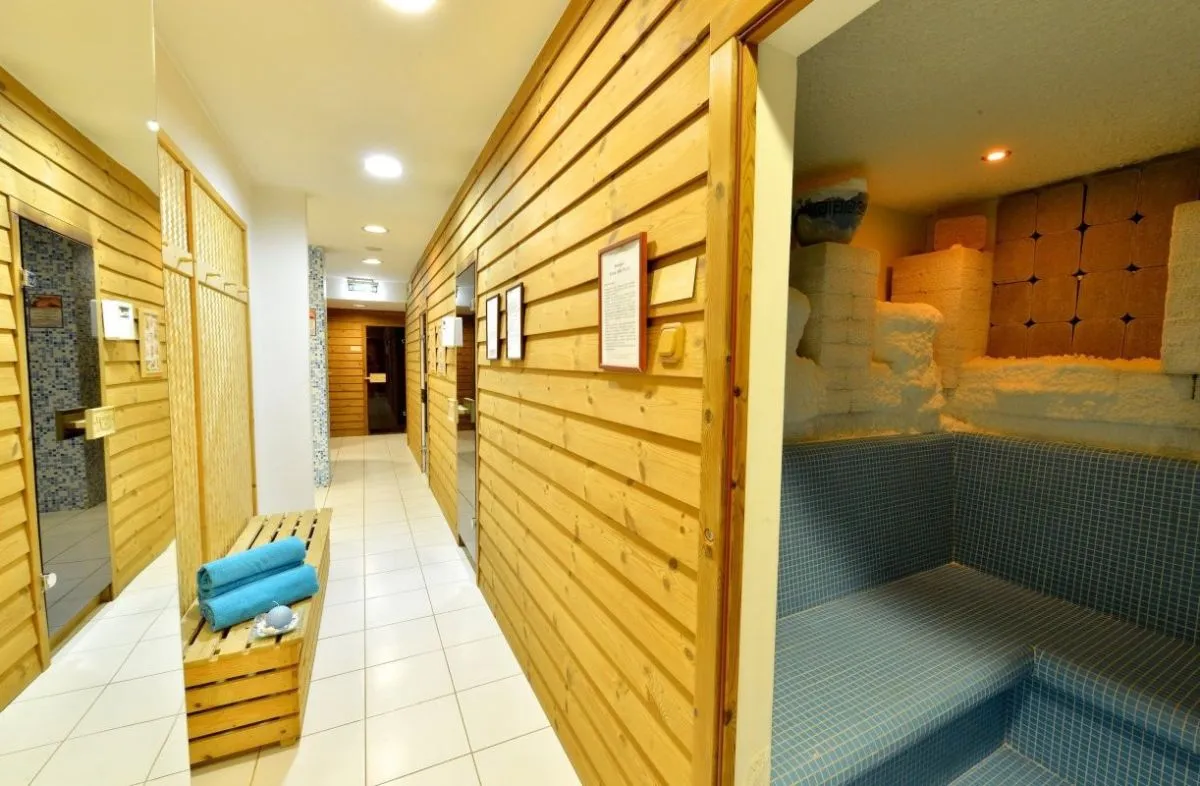 A kőszegi Hotel Írottkőben biciklit is bérelhetsz, hogy azzal fedezd fel a környéket - utána jöhet egy szauna a wellnessben