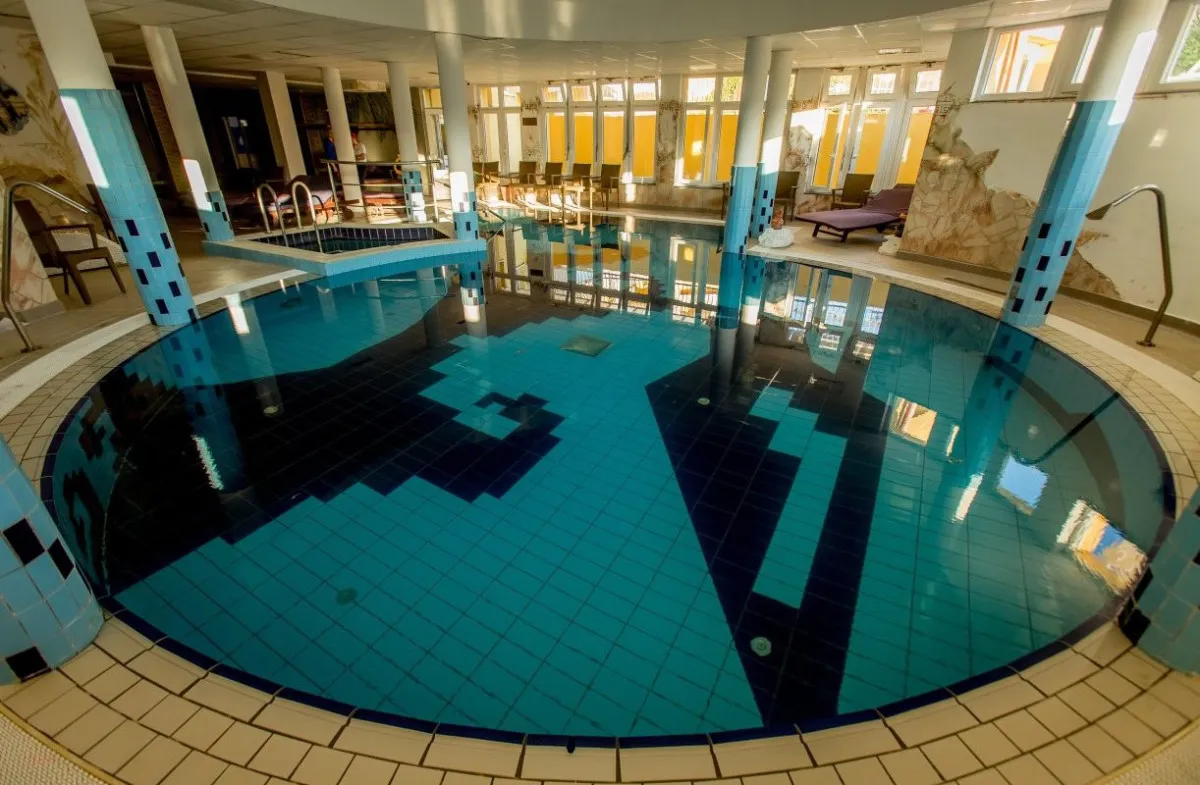 A zalakarosi Hotel Aphrodite-ben privát éjszakai fürdőzést is kérhetsz