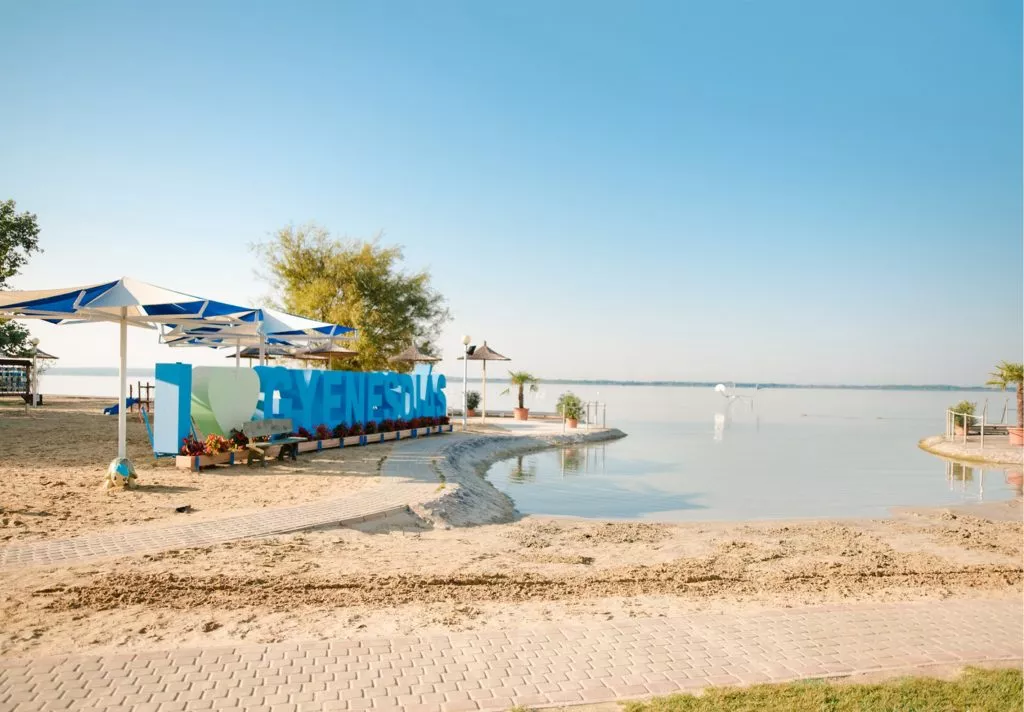 Diási Játékstrand, Gyenesdiás - kétségkívül az Északi part legaktívabb strandja.