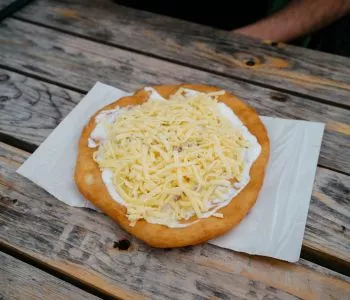 Nincs Balaton lángos nélkül - íme a legjobb lángosozók