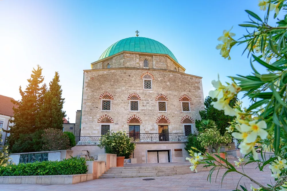 Pécsett található hazánk legnagyobb törökkori emléke, a Gázi Kászim pasa dzsámija.