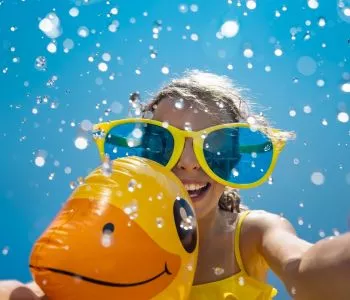 Forró nyárra hűsítő kalandok: ezek az ország legjobb vízi élményparkjai…