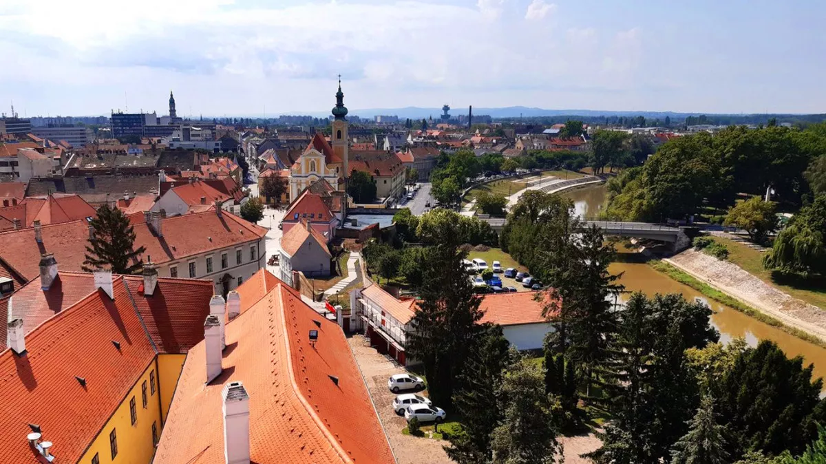 A csodás kilátás a Püspökvár tornyából. 