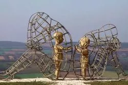 Látványos szobrok, amikért érdemes túracipőt húzni