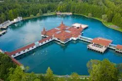 Látnivalók Hévízen - ezeket ne hagyd ki!