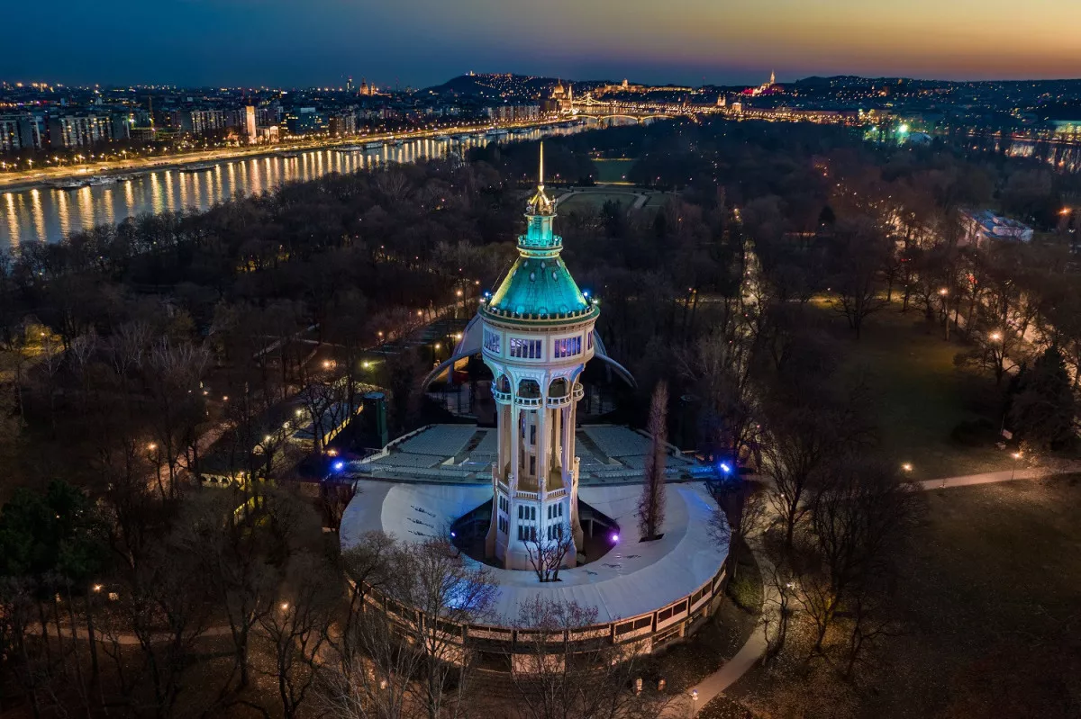 Művészi megoldások: Margitszigeti Víztorony (Budapest)