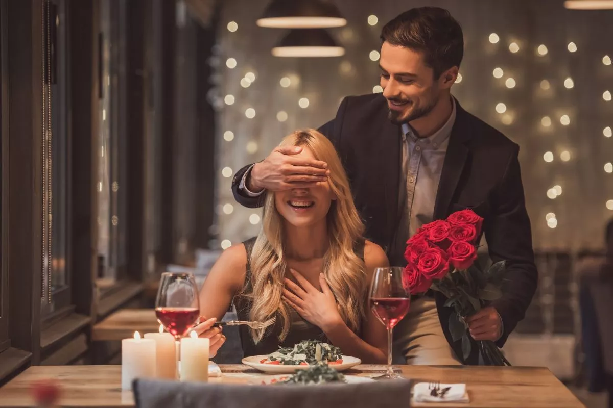 Sosem rossz randi ötlet Valentin-napra egy romantikus vacsora egy szuper étteremben.