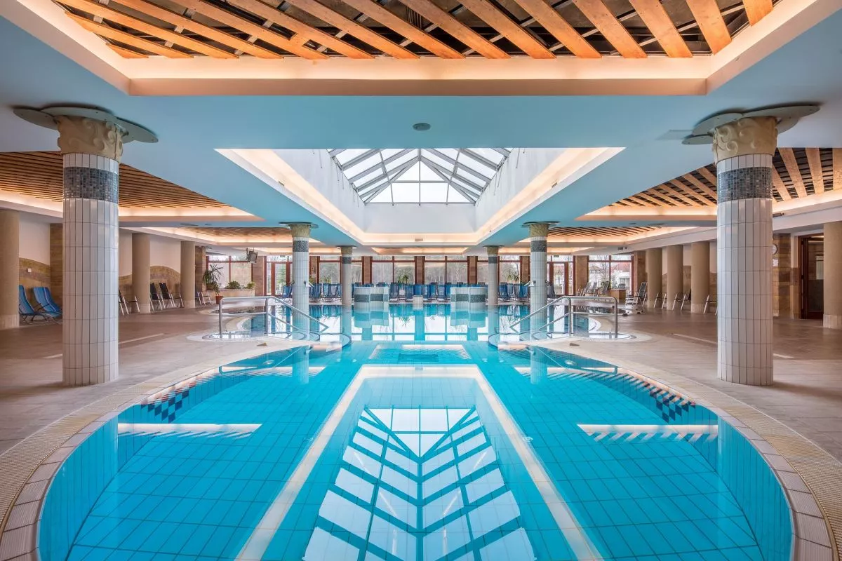 10 hazai wellness szálloda saját jakuzzis szobával - Aquarell Hotel**** Cegléd