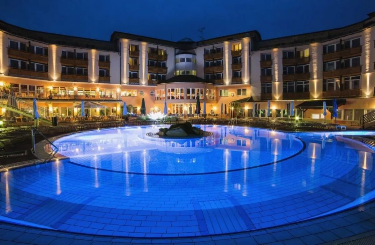 Last minute húsvéti szállások és wellness szálloda ajánlatok a hosszú hétvégére - Lotus Therme Hotel & Spa*****, Hévíz