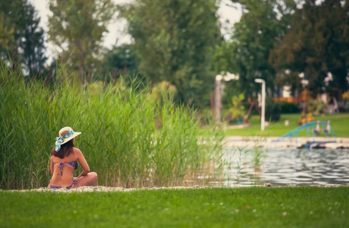 Balatoni wellness szállodák saját stranddal - Hotel Azúr**** (Siófok)