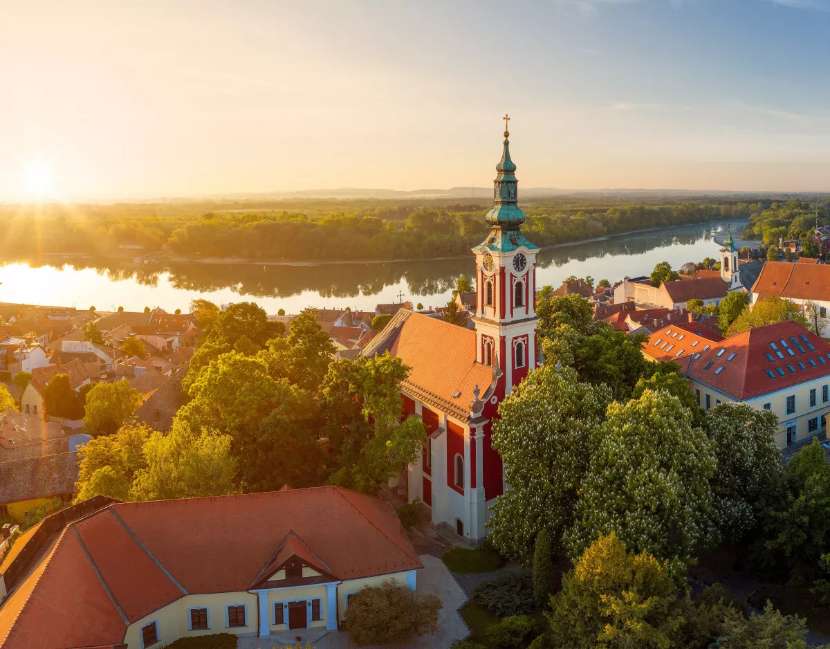Mesebeli kirándulóhelyek Magyarországon - Belgrád székesegyház (Szentendre)