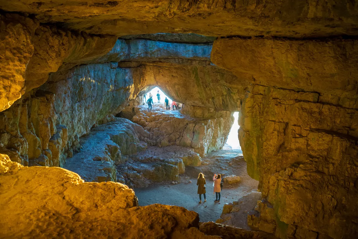 Top 12 legszebb természeti látnivaló Magyarországon - Szelim barlang, Tatabánya