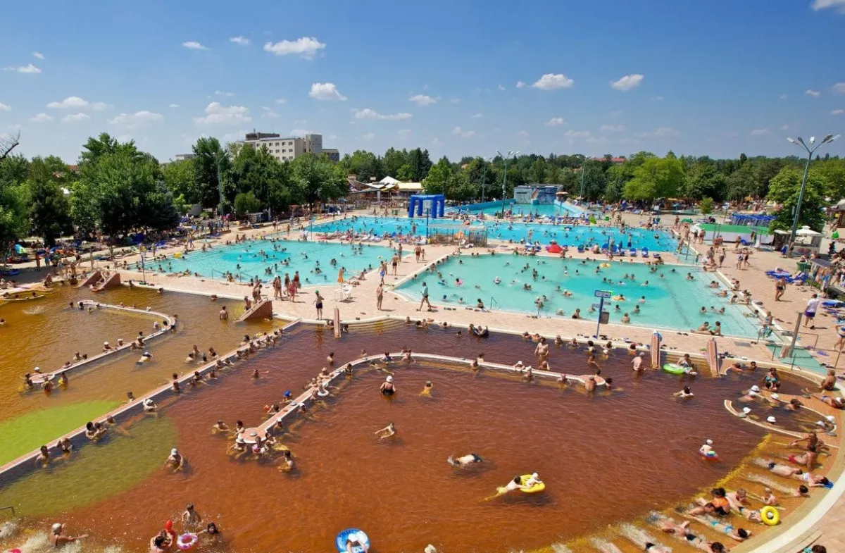 TOP10 szálloda Kelet-Magyarországon közvetlen átjárással az élményfürdőbe - Hunguest Hotel Aqua-Sol****