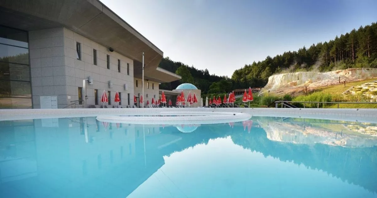TOP10 szálloda Kelet-Magyarországon közvetlen átjárással az élményfürdőbe - Saliris Resort Spa & Konferencia Hotel****, Egerszalók