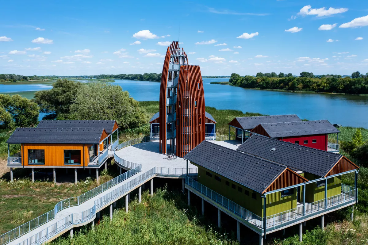 A legizgalmasabb programok és látnivalók a Tisza-tó környékén / Kiskörei kilátó