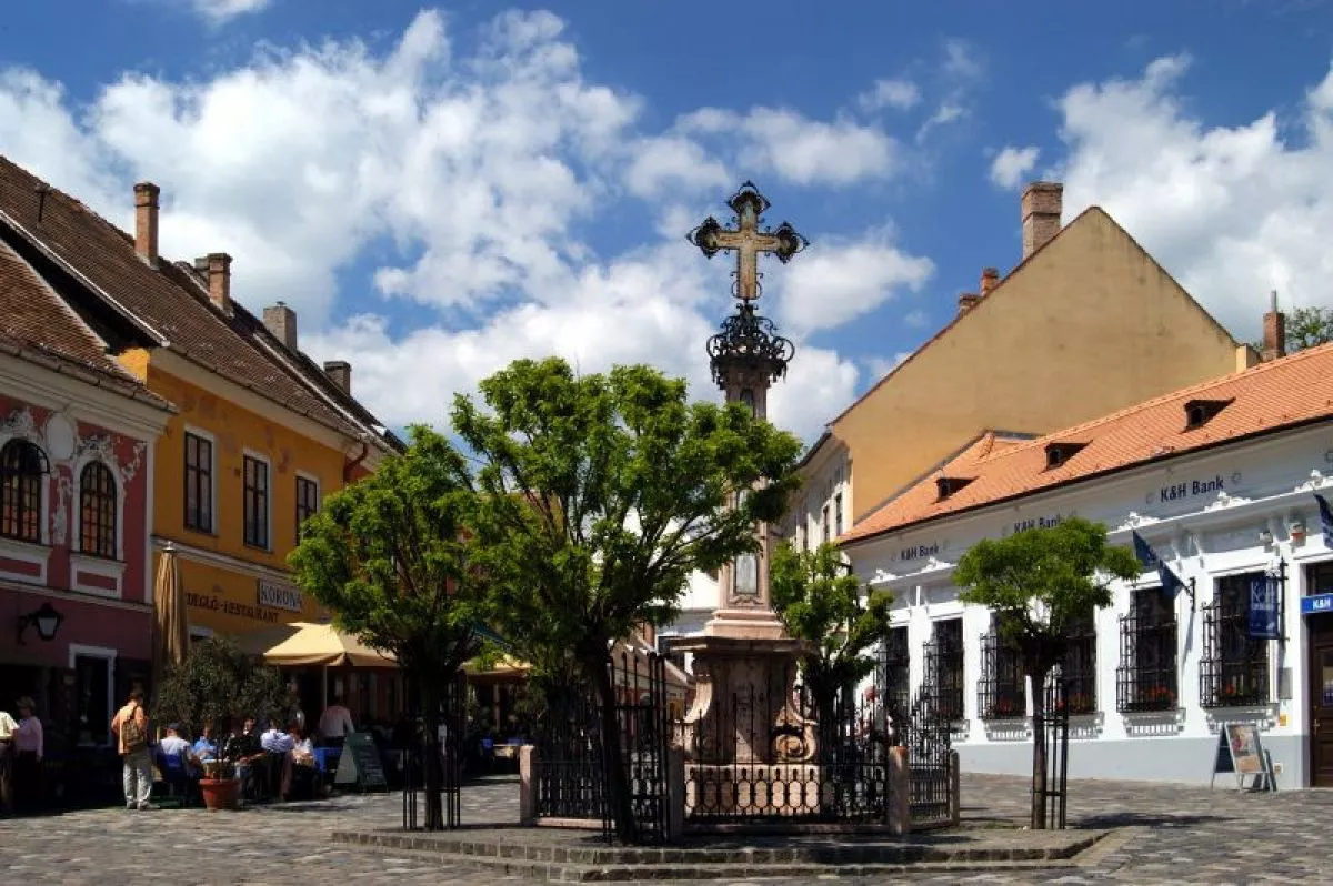 Szentendre, a Dunakanyar ékszerdoboza - látnivalók, programok / Fő tér