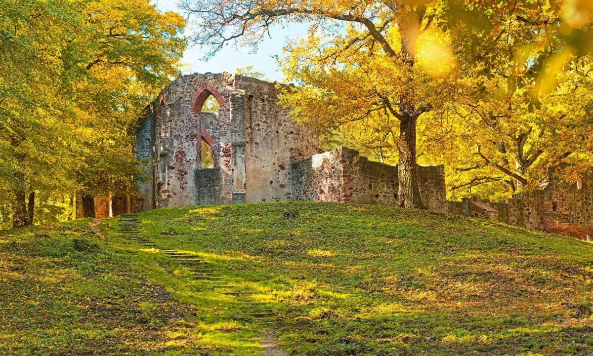 5 kihagyhatatlan látnivaló a Dunántúlon - Pálos kolostor romjai, Salföld