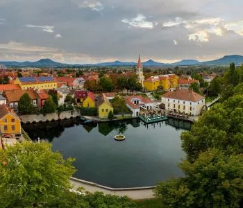 Tapolcán biztosan nem fogtok unatkozni! Látnivalók, programok és kirándulástippek Tapolcán és környékén