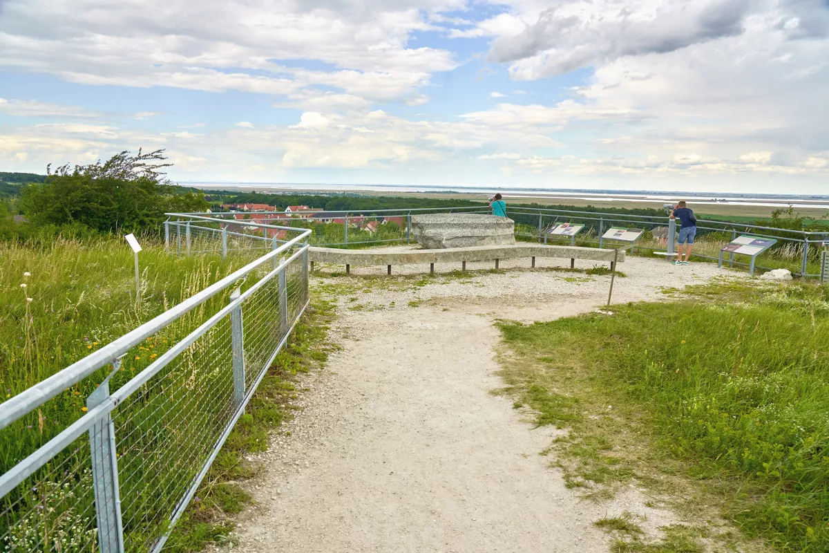 Fertőrákosi Kőfejtő és Barlangszínház - kilátó a Fertő-medencére