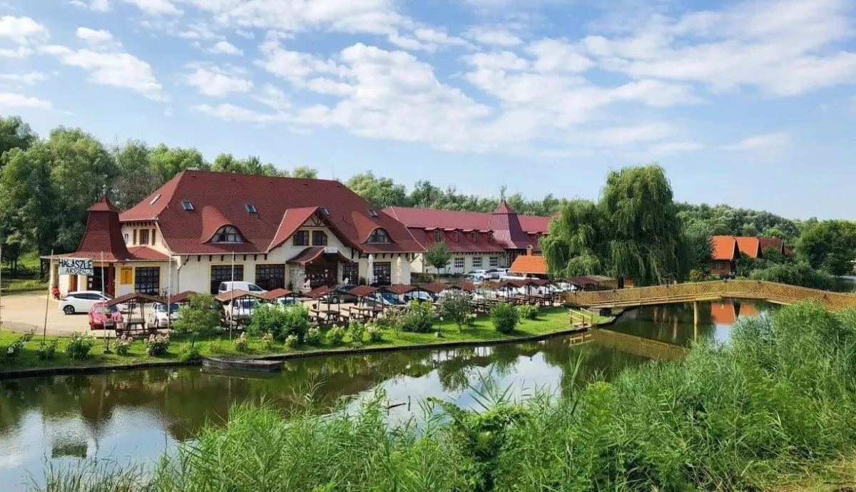 Vízparti szállások Magyarországon - Fűzfa Hotel és Pihenőpark***, Poroszló