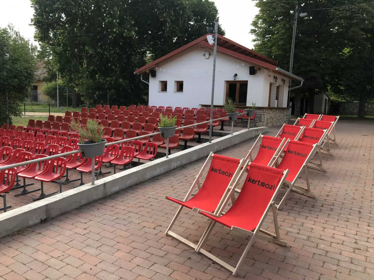 Autós- és kertmozik a Balatonon / Fotó: Fövenyes Kertmozi, Balatonudvari