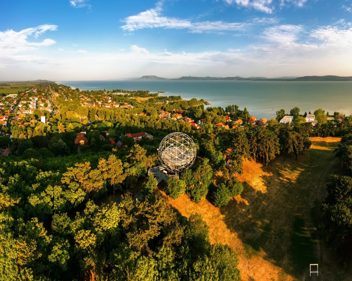 Balatoni kilátók az északi- és a déli parton - Gömbkilátó, Balatonboglár