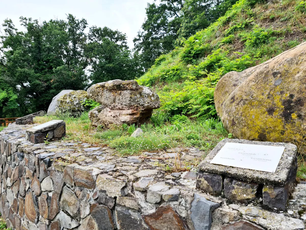 Kirándulás és látnivalók a Balaton-felvidéken - monoszlói Hegyestű szabadtéri kőpark