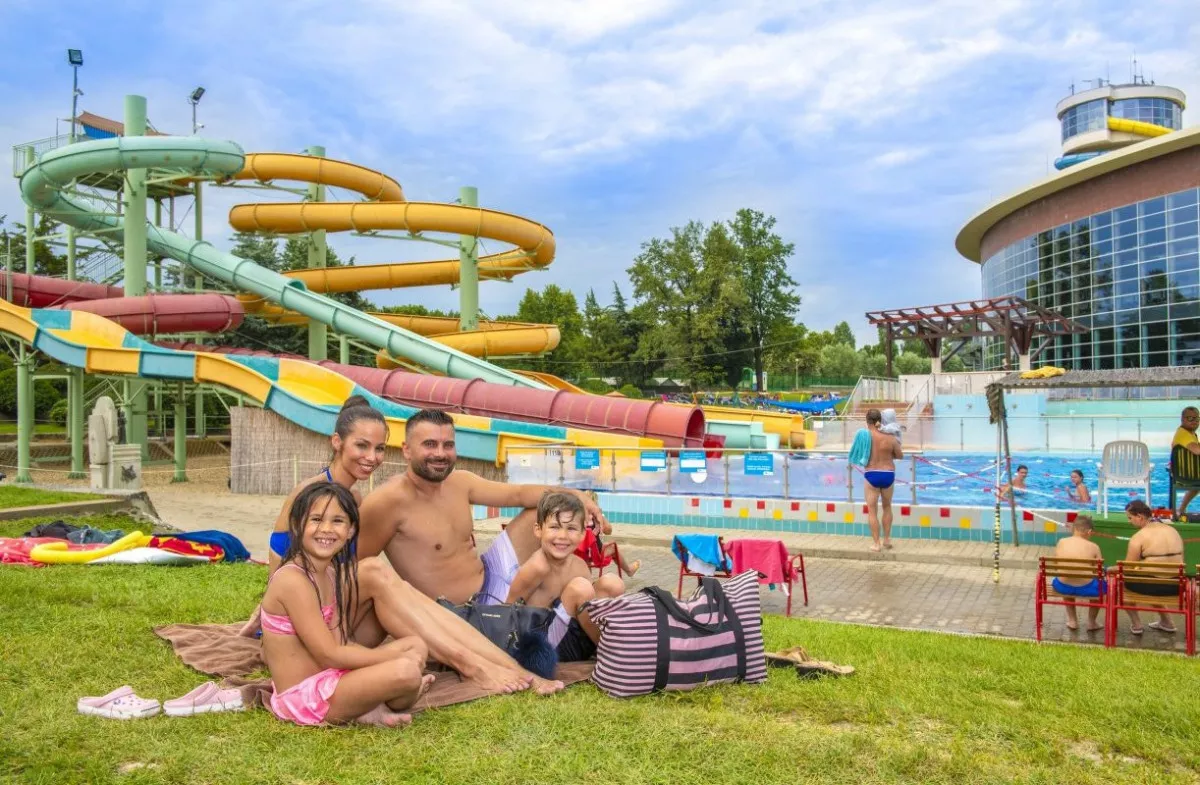 Bababarát családi nyaralás, gyerekbarát szállodák - Hunguest Hotel Forrás**** (Szeged)