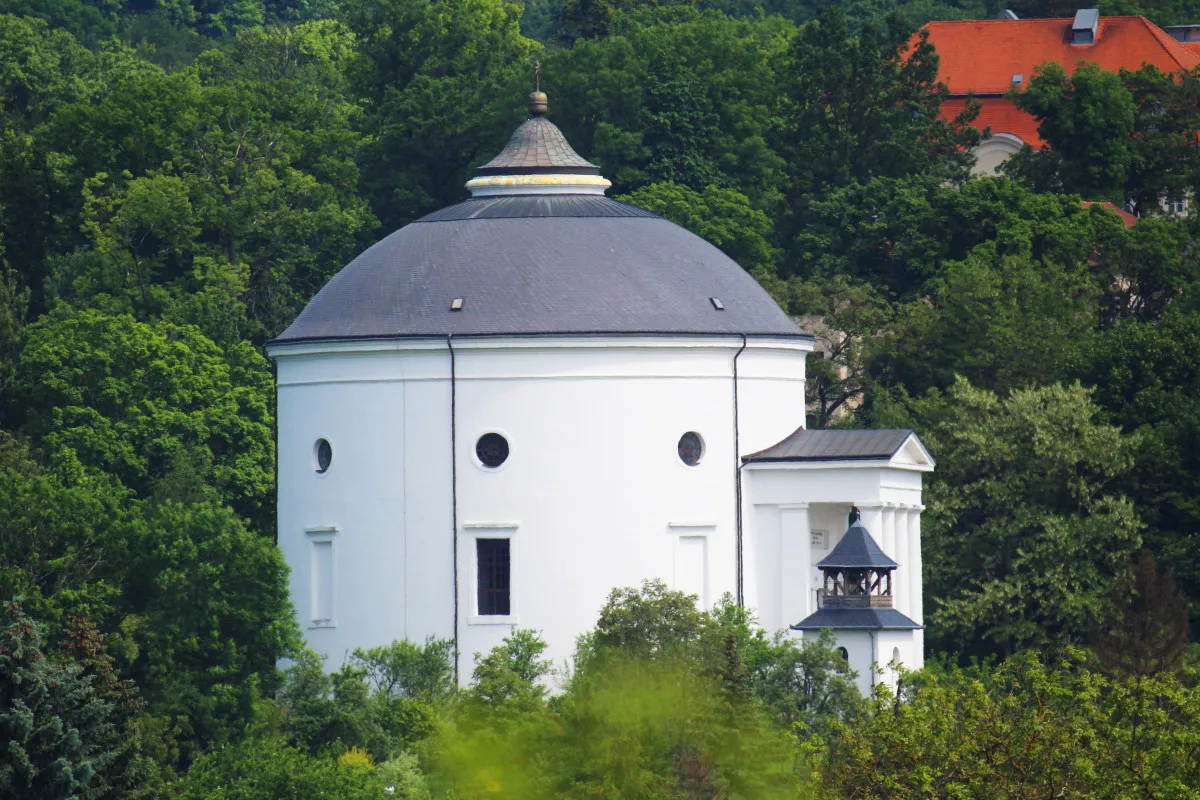 Szilvásvárad és a Szalajka-völgy látnivalói - Református kerektemplom