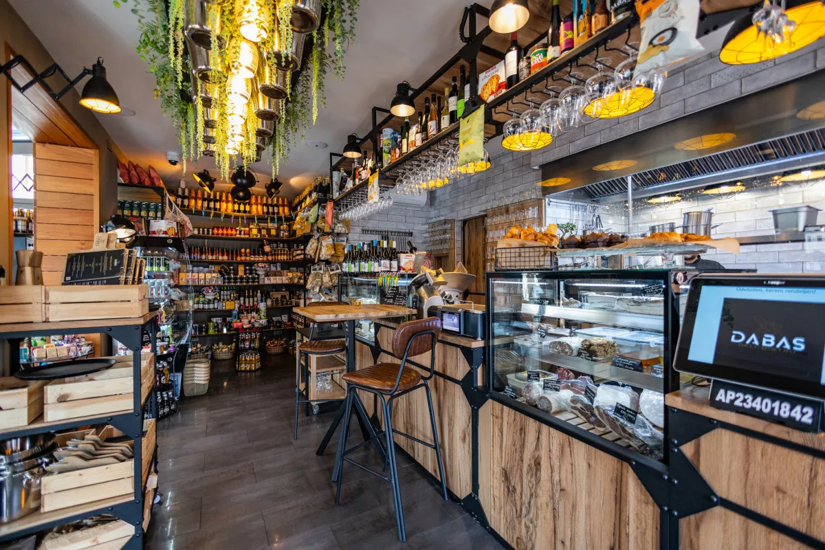 Legjobb éttermek Budapest környékén / Kép: Dabas Deli Bistro