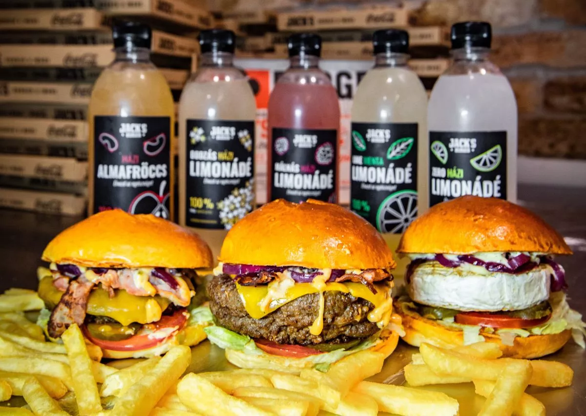 Fedezd fel velünk a vidék legjobb hamburgerezőit!/ Kép: Jack's Burger, Szeged