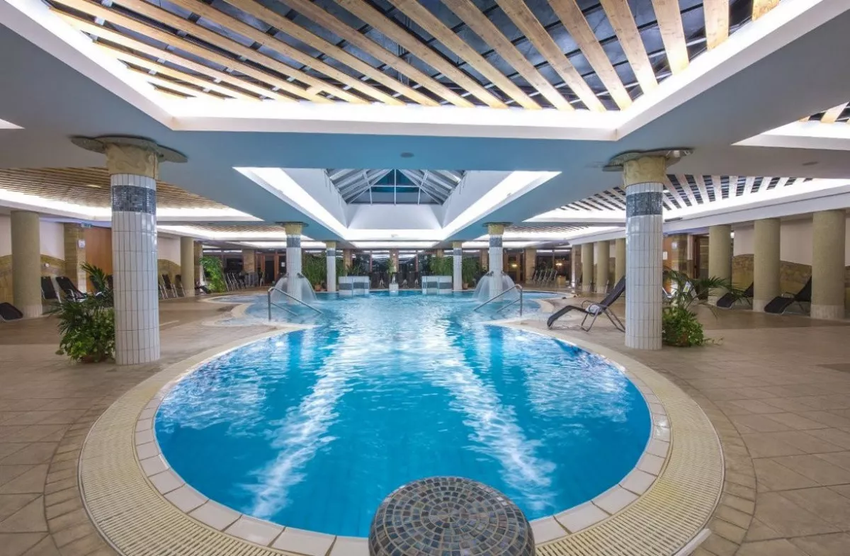 Fürdő közeli szállodák - Hotel Aquarell, Cegléd
